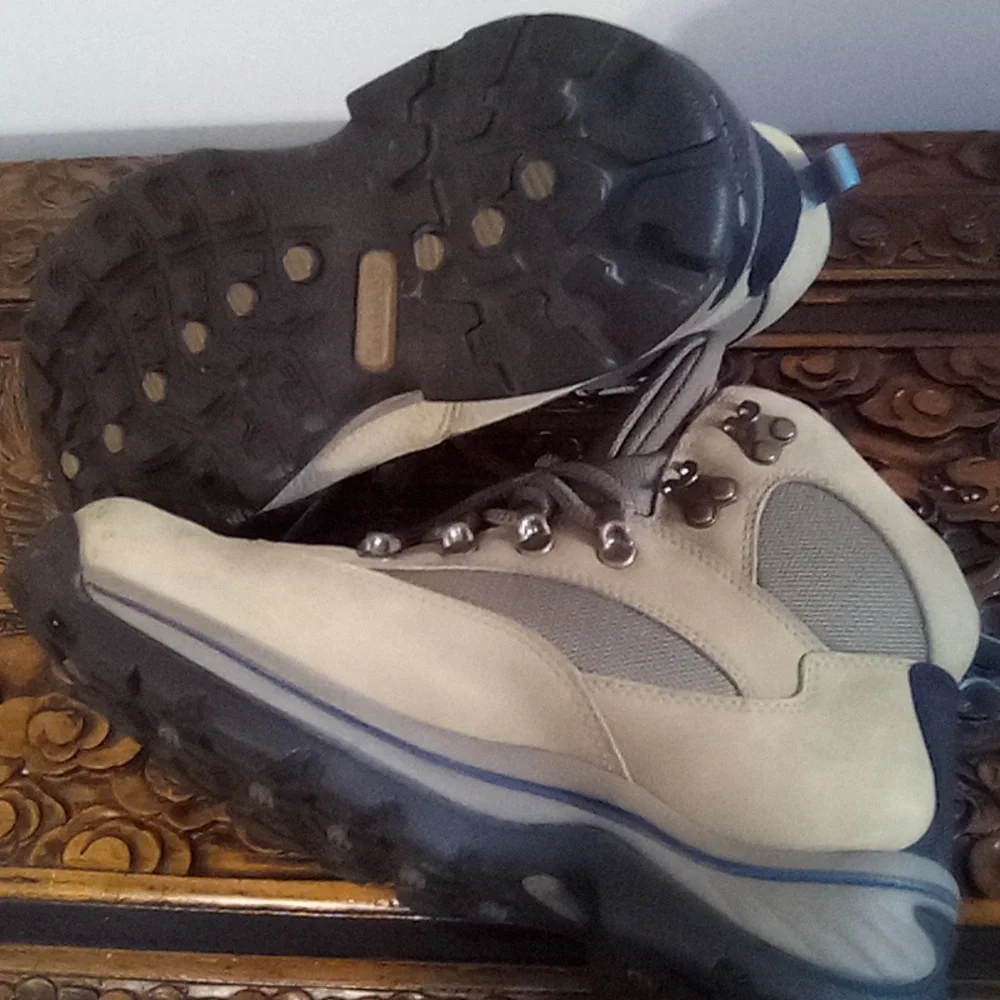 Women's Timberland Hikers, Size 8M - Picture 5 of 5